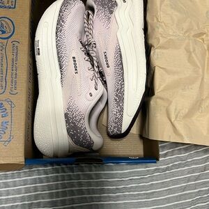 Brooks Ghost Max 2 Women's Shoes